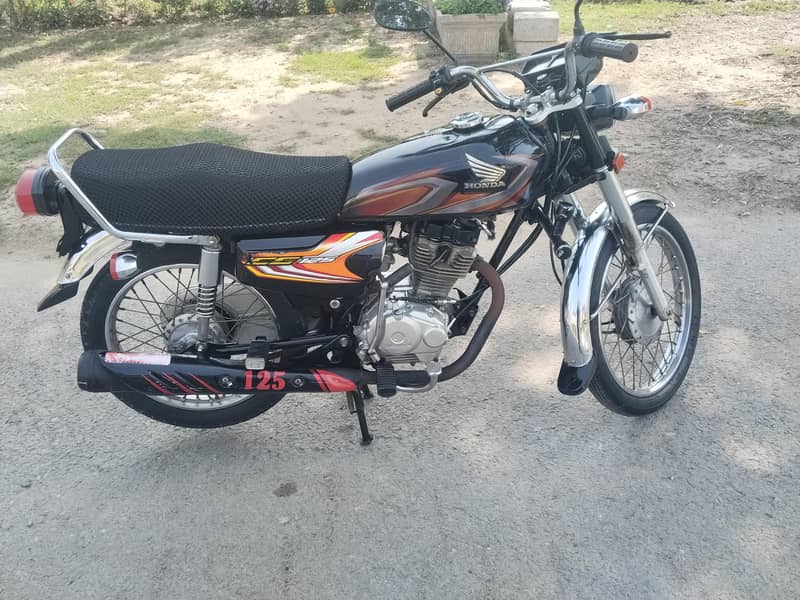 یہ سیل کر کے نیو بائک لینی ہے 3