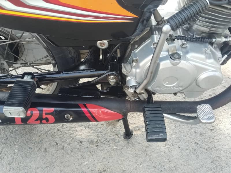 یہ سیل کر کے نیو بائک لینی ہے 4