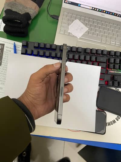 I phone 12 pro max 128gb jv pack phone only batry service