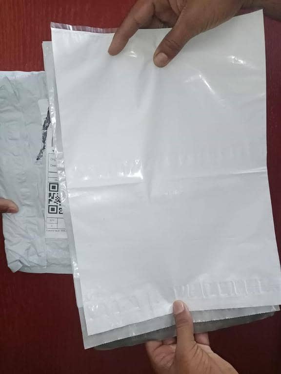 7x9 inch Courier Flyers with Stick Tape, Address Pocket, Labels, and Protective Packaging Bags (50 pieces)