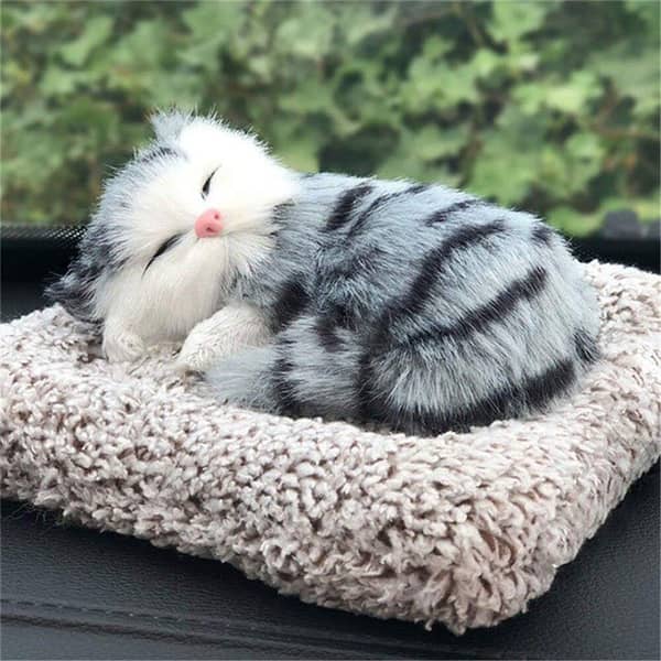 1 Pc Universal Dashboard Sleeping Cat on Carpet Silicone Car Ornament – Cute Interior Decoration