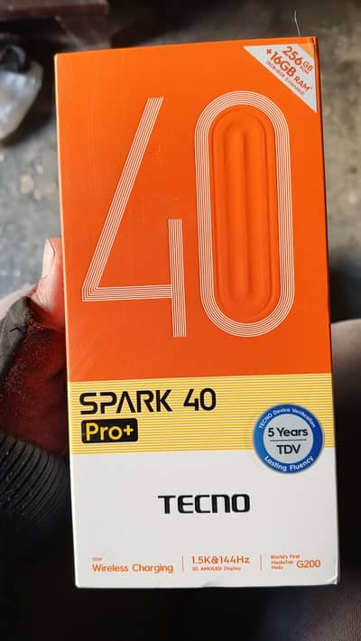 Tecno Spark 40 pro plus.          16/256