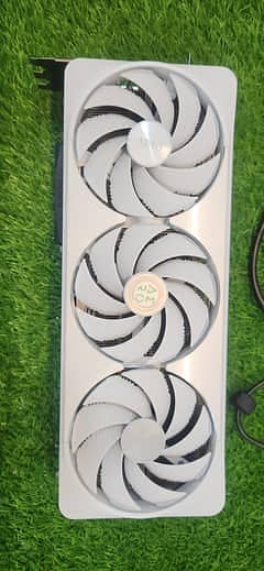 Gigabyte AERO RTX 5070 Ti 16GB White Graphics Card