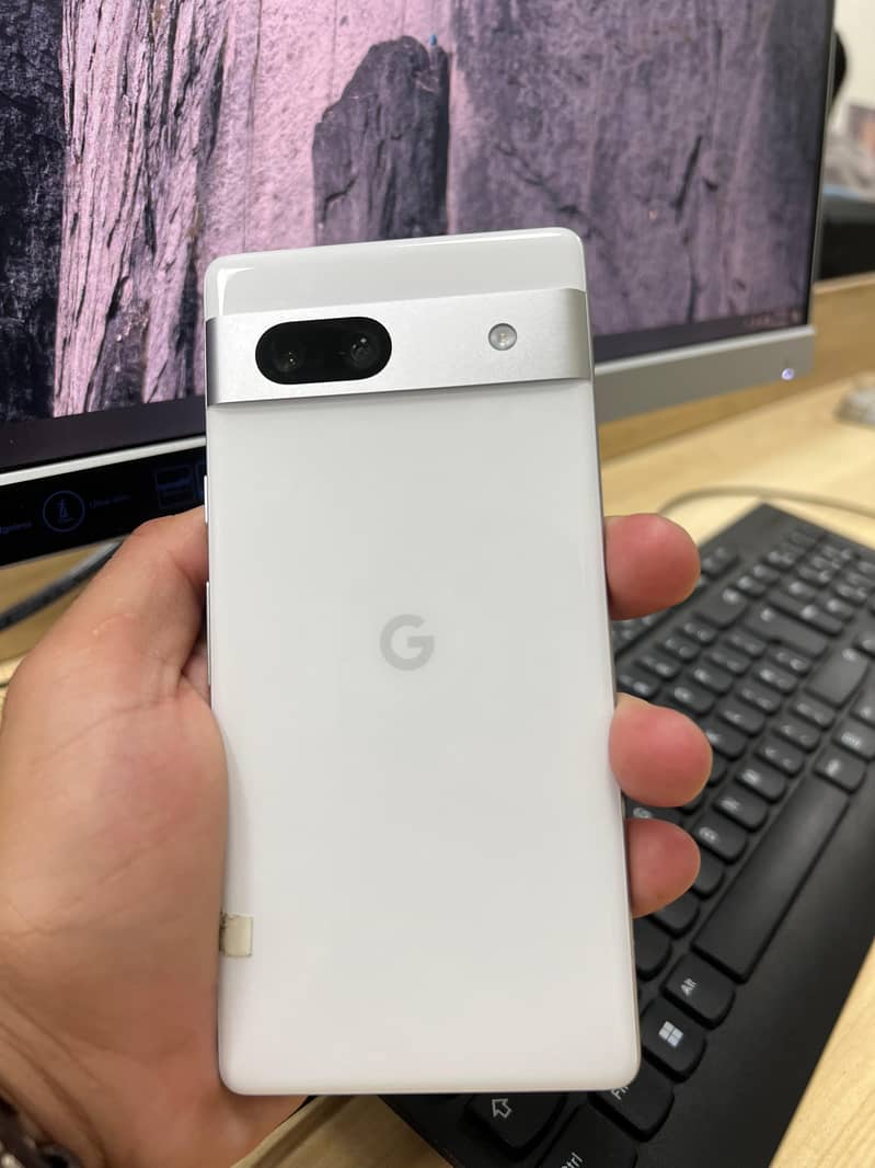 Google Pixel 7a 2