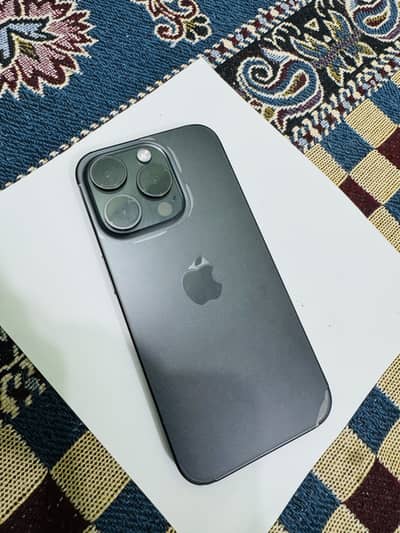 iPhone 15 pro 128gb 85% Battery health