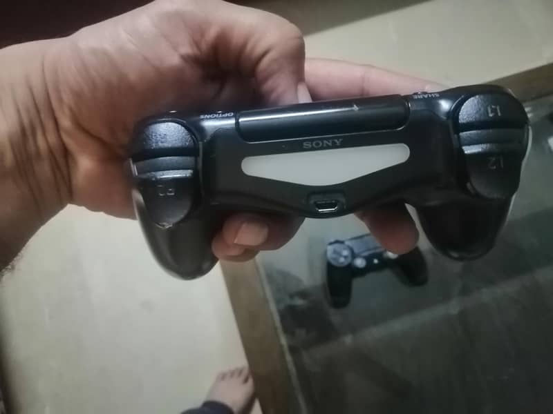 Sony PS4 controller 6