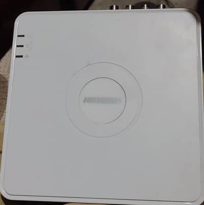 hikvision DVR 8 channel 1 TB hardisk Dell LCD  full ok 10/9