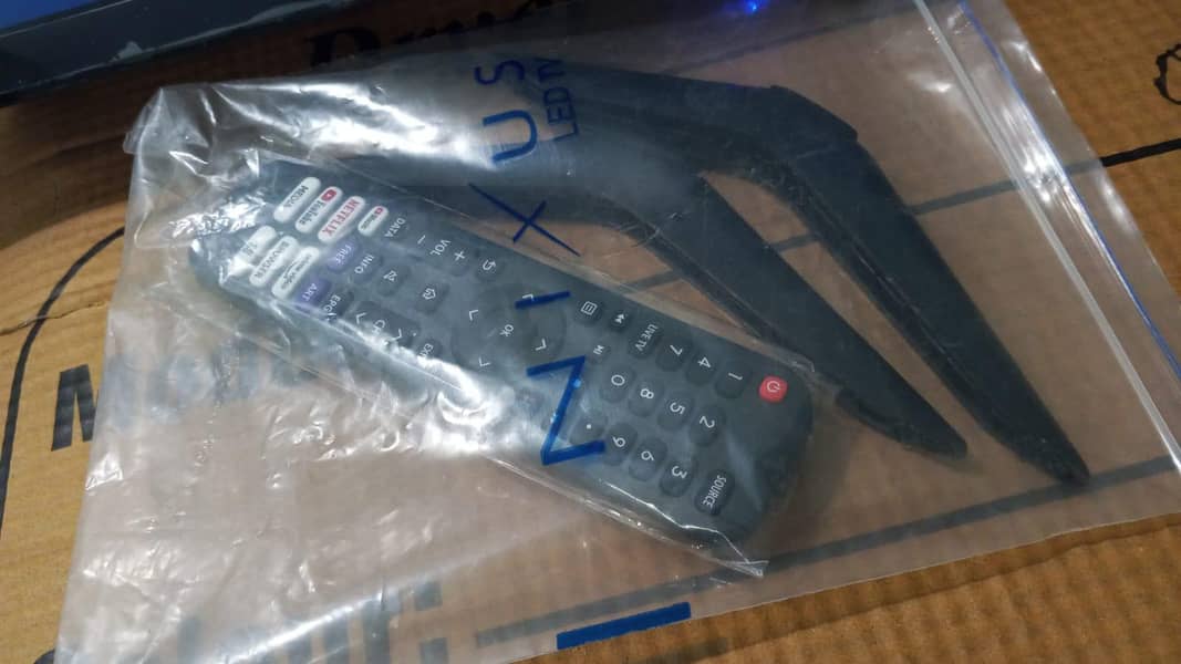 box pack boderless led never use awsome look latest Android version 2