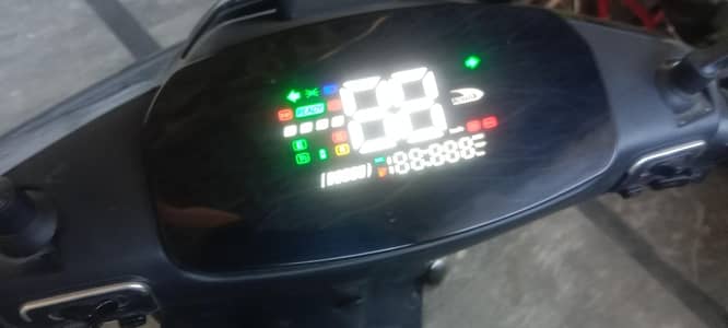 UNITED ELECTRIC SCOOTY