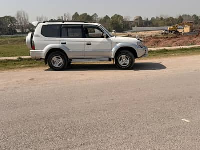 TOYOTA LAND CRIUSER PRADO LIMITED 2001