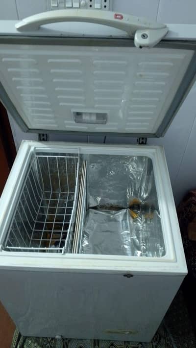 Deep freezeer for sale