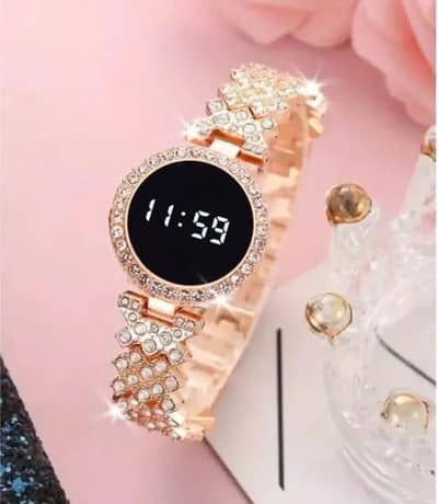 Women's Round Face Chain Strap | Digital Watch