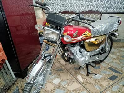Honda CG125 SELF GOLD EDITION 26 Model BRAND NEW CONDITION