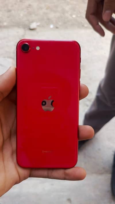 iPhone se 64 gb 10/10 condition 86 health