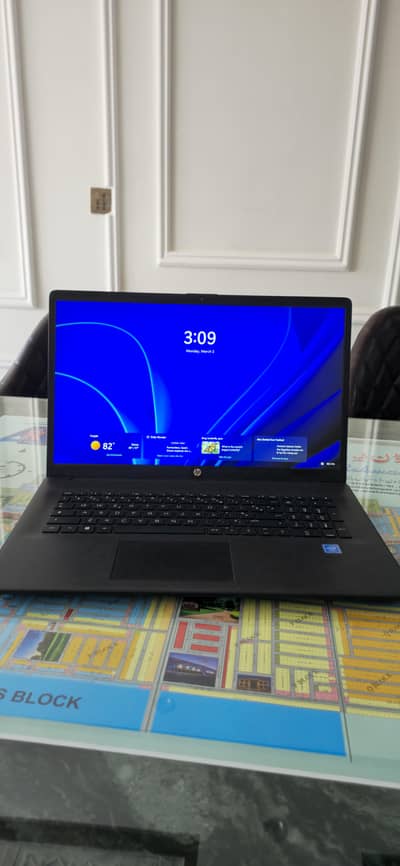 HP LAPTOP INTEL PROCESSOR 8/256  WITH 8 TO 10 HOURS BATTERY BACKUP