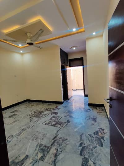 B17 E Block Ground Portion For Rent All Facilities Available Top Location House