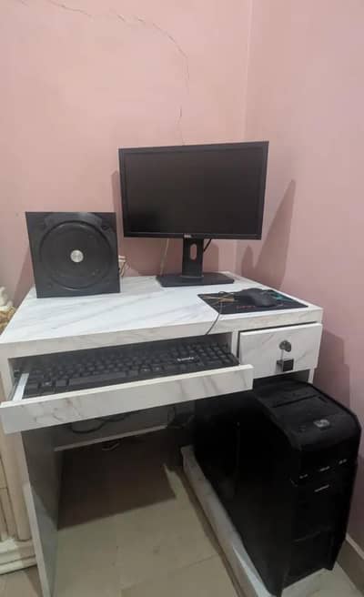 Computer Table For Sale.