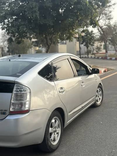 Toyota Prius 1.5 2010 Model Registered 2014