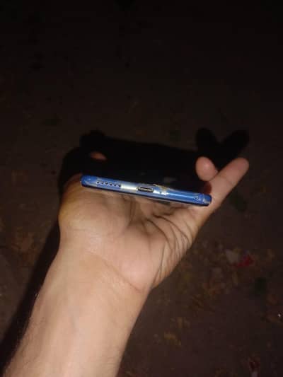 selling my mi 11 lite complete box