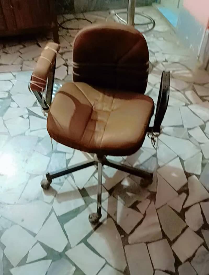 Two computer Chairs 1