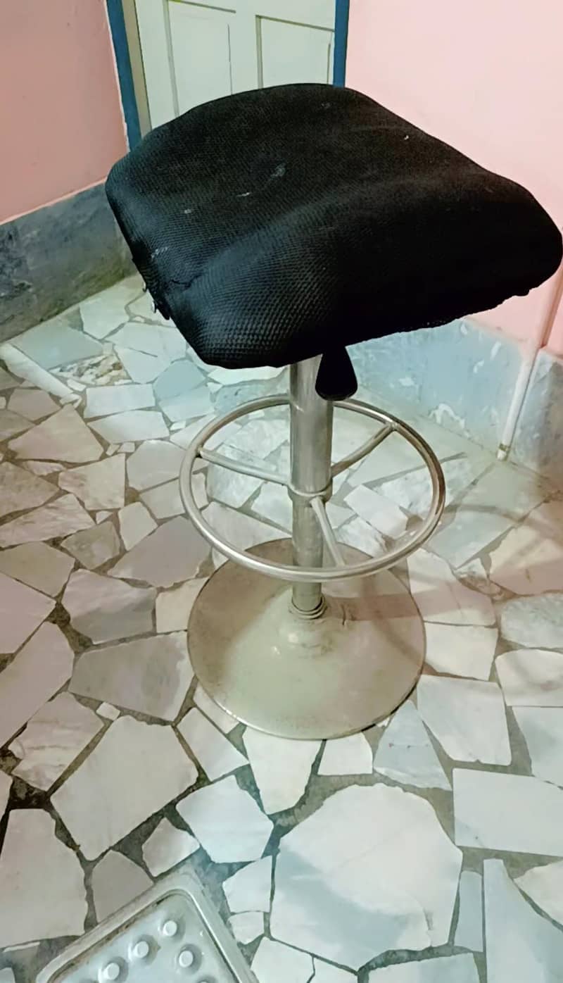 Two computer Chairs 2