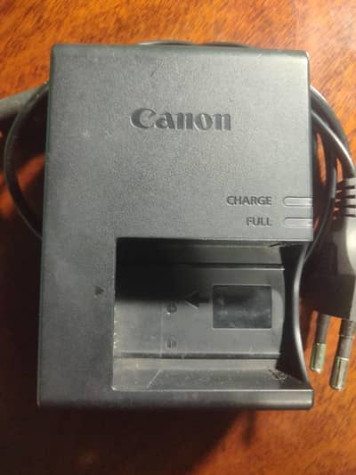 canon LC E17E charger for sale condition good