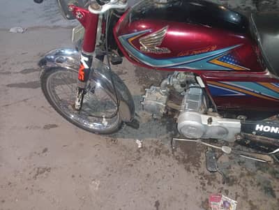 road princ bike hai 18modal hai