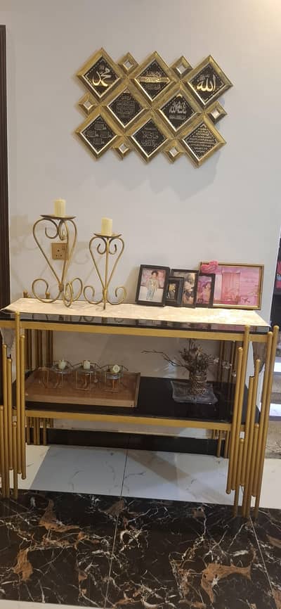 console table  just a year in use just like new