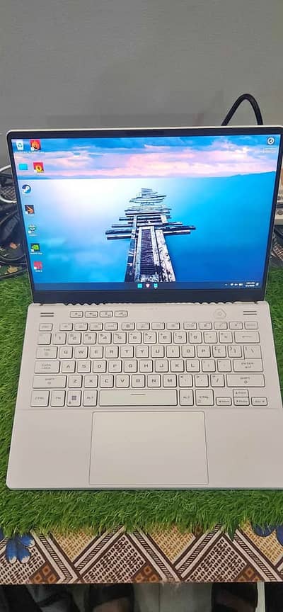 Rog Zephyrus G14 Ryzen 9 7940HS, RTX 4060 Premium Gaming Laptop