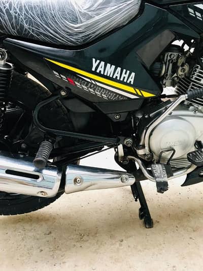 Yamaha YBR 125 bike