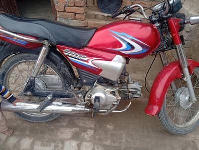 Yamaha janoon 100 cc  (2009)