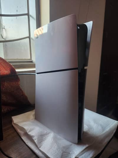 PS5 SLIM DISC EDITION 1TB WITH COMPLETE BOX