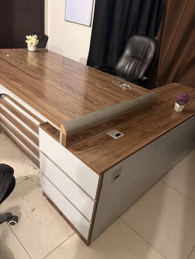 Executive table + Conference table