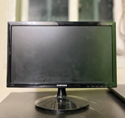 Samsung S19C150 Computer LED 18.5 Inch