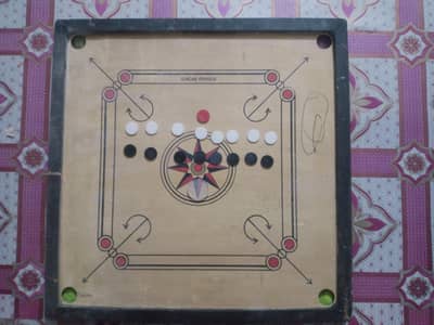 carrom board