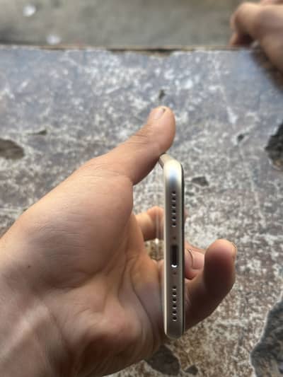 iPhone SE pta 128 gb