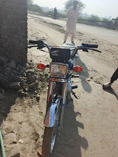 2011 model ki tyar kiya ha 2026 may