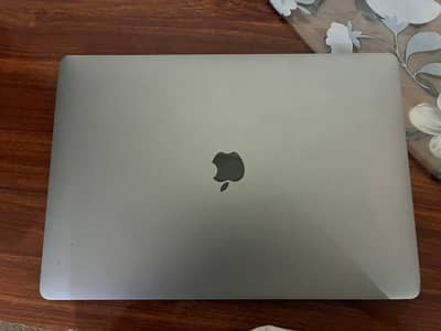 macbook pro 2019 15inch