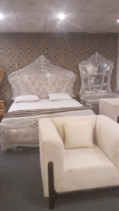 bed dreeing said tabal