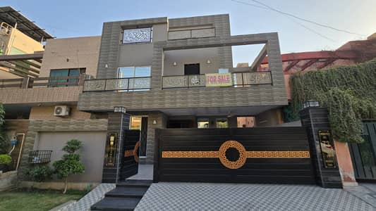 Most Wanted Modern Brand New House - Prime Location - Excellent Construction - For Sale In Valencia