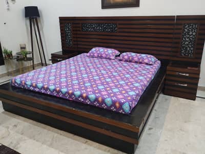 Bed and Dresser Set Used