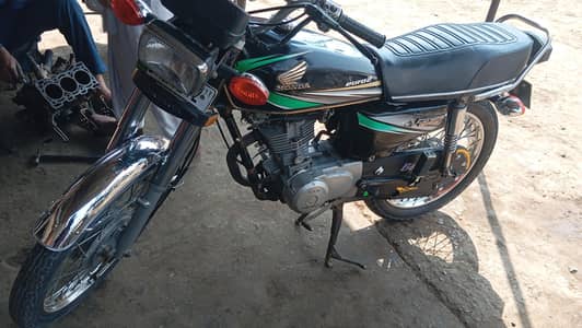 honda 125 2013 model al ok. lush condition