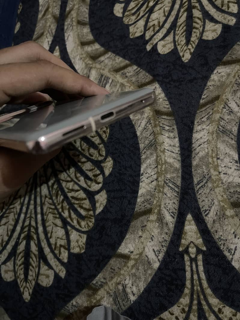 Google pixel 7 pro 4