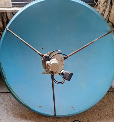 Dish Antenna with 2 LNBs for Sale