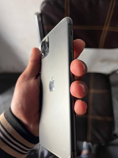 iphone 11 promax 256 jv