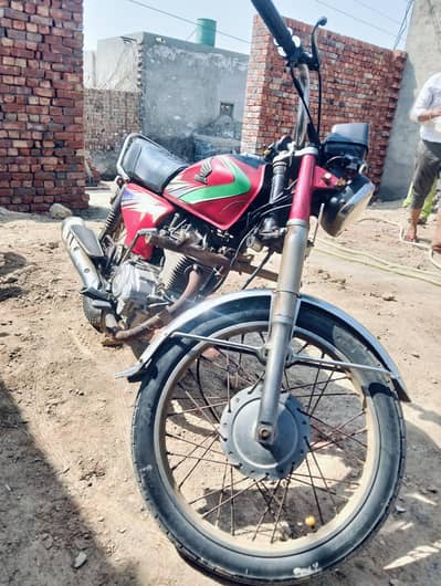 0/3/7/0/4/1/4/0/2/3/8