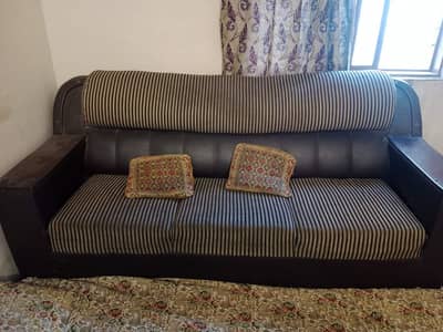 3 Seater Sofa Set Selling Urgently