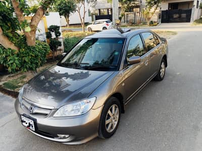 Honda civic vti oriel sunroof very fit car my family use.