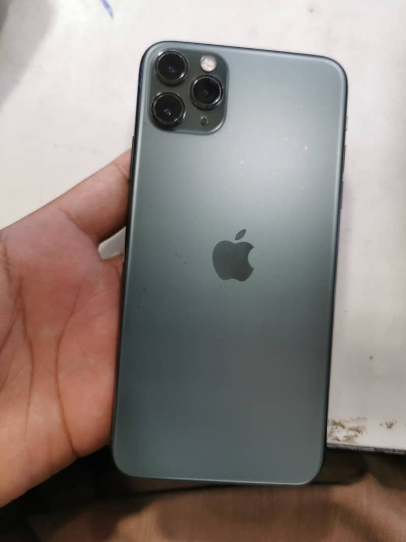 IPhone 11  Pro Max (factory Unlock?) 0
