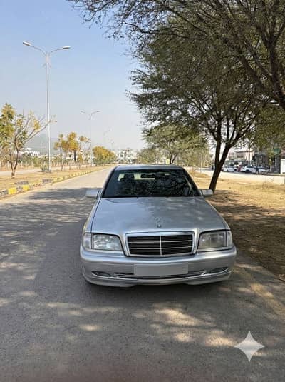 Mercedes C180 Urgent Sale lahore No